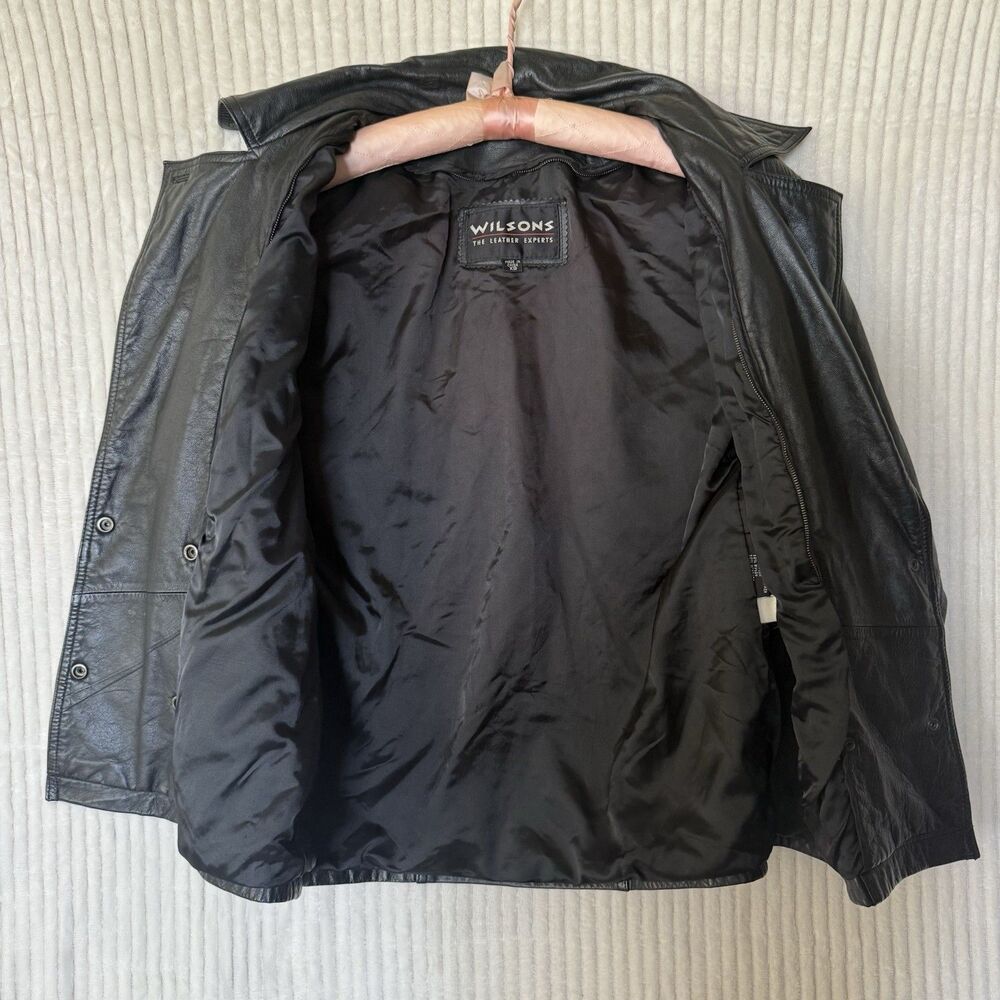 Vintage Wilson's Women's Black 100% Leather Jacket Size XS Pockets No Belt - Picture 10 of 14